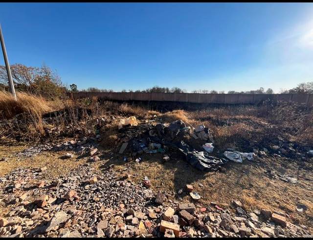 LAND FOR SALE IN SELCOURT